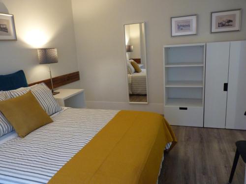 Confortable 1 Bedroom Apartment at Roma Avenue - 1A