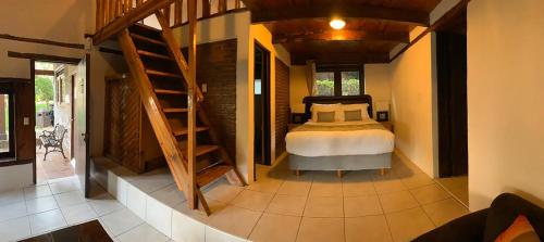 Katil atau katil-katil dalam bilik di Loto Azul Hotel & Spa