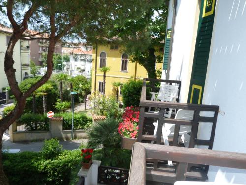 Jardín al aire libre en Hotel La Meridiana