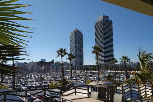 Sea views & city skyline
