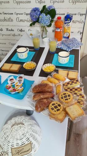 Φαγητό σε αυτό το διαμέρισμα ή κάπου εκεί κοντά
