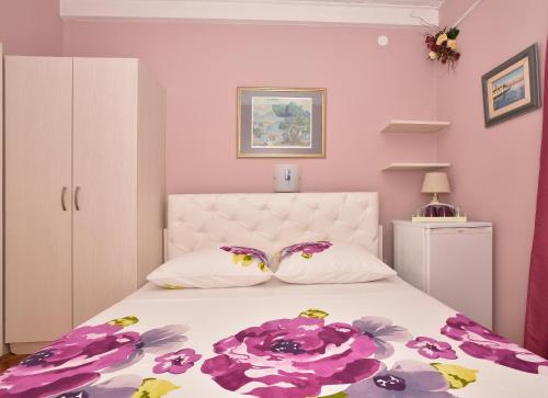 Postel nebo postele na pokoji v ubytování PINK 4