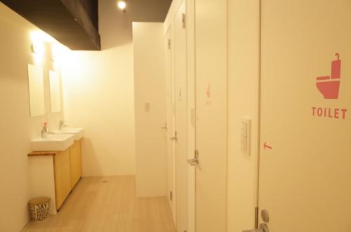 Ванная комната в bnb+Atami Resort