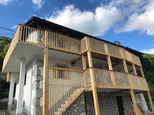 Balkoni atau teres di Hiša Pri Koritu - Apartma Matajur