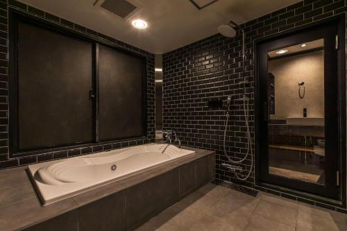 ODO HOTEL オドホテル(大人専用)にあるバスルーム