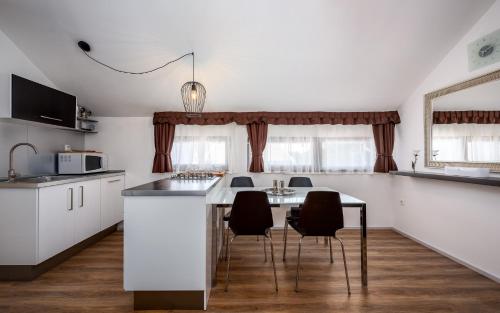 Apartment Katoro