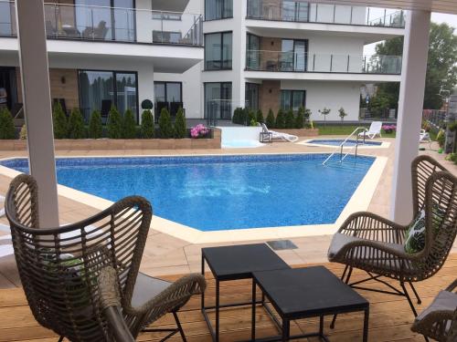 Azure Baltic Premium