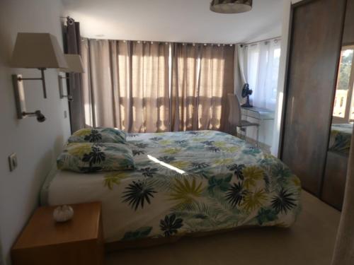 Ένα ή περισσότερα κρεβάτια σε δωμάτιο στο Villa Rock Paradise