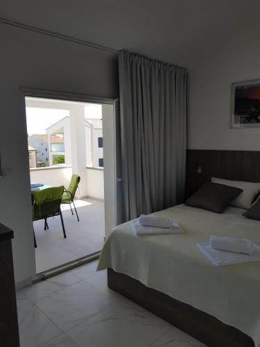 Apartments Sun Dance with heated Pool