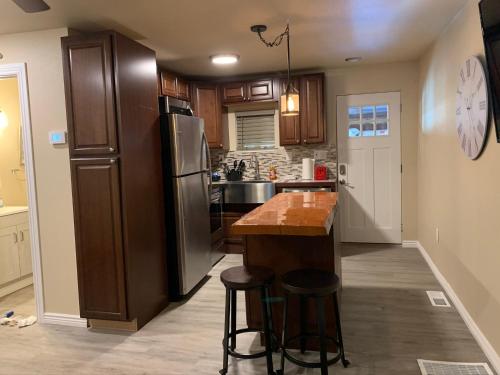A kitchen or kitchenette at Dillon Ave Homes
