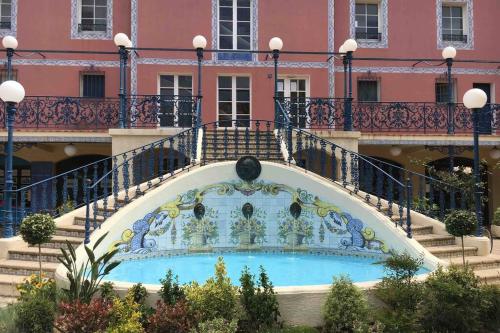 Πισίνα στο ή κοντά στο Charming apartment in Port Grimaud