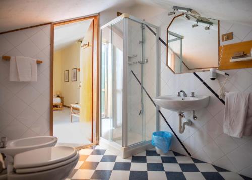 Koupelna v ubytování Hotel Miranda