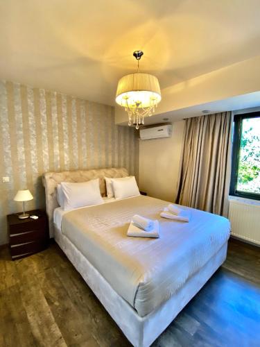 Ninos Luxury Apartment