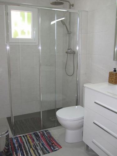 Ένα μπάνιο στο Villa Elvira apartamento