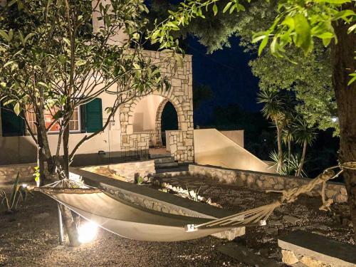 Gallery image of Villa Del Sol in Asprogerakata