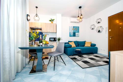 F&R Studio Apartment II