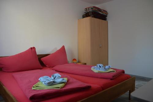 Säng eller sängar i ett rum på Pension Hrnjic