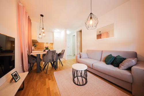 Cherry Apartment