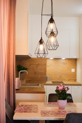 Cherry Apartment