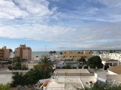 Zdjęcie z galerii obiektu Apartamento en la feria con vistas a la playa w mieście Sanlúcar de Barrameda