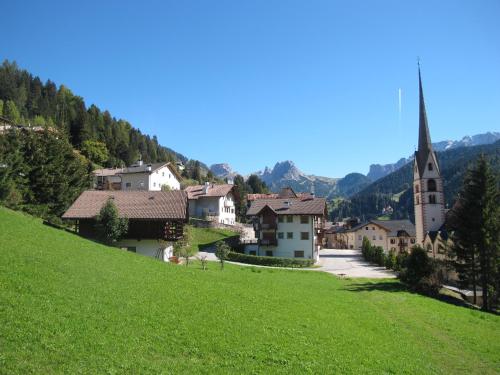 Gallery image of Villa Ula Verda- Apartments Marianna in Santa Cristina in Val Gardena