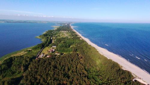 Gallery image of Slowly Glamping Osada Nad Wodą in Łazy