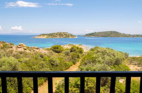 Holiday Apartment steps from the Beach