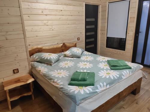 Postel nebo postele na pokoji v ubytování Нота Карпат