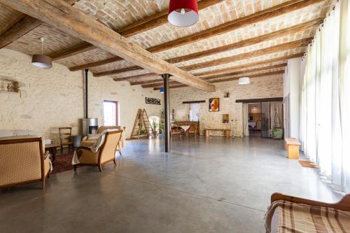 Χώρος καθιστικού στο Mas du Cres Gîte