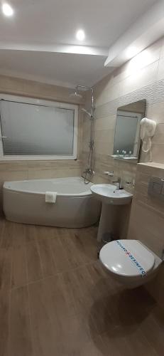 Un baño de Plaža