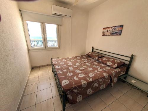 Foto da galeria de Poseidon 51 - Beachfront Two Bedroom Apartment em Pafos