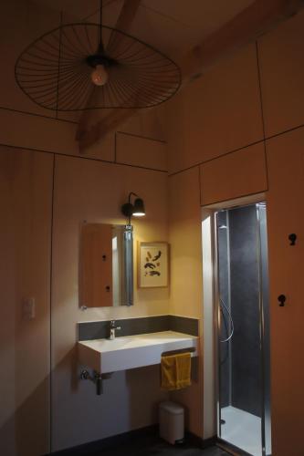 Koupelna v ubytování Nouvelle Vague