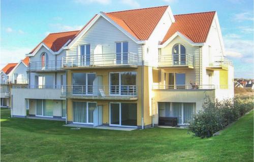 Stunning Apartment In Wimereux With 3 Bedrooms And Wifi