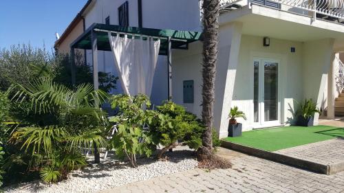 Zahrada ubytování Beachfront Studio Palma