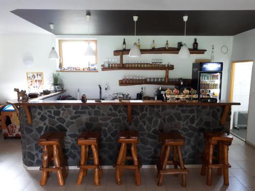 El lounge o bar de RANČ ESADERA