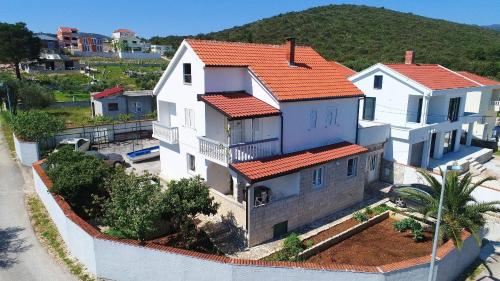 Výhľad na hory alebo výhľad na hory priamo z apartmánu