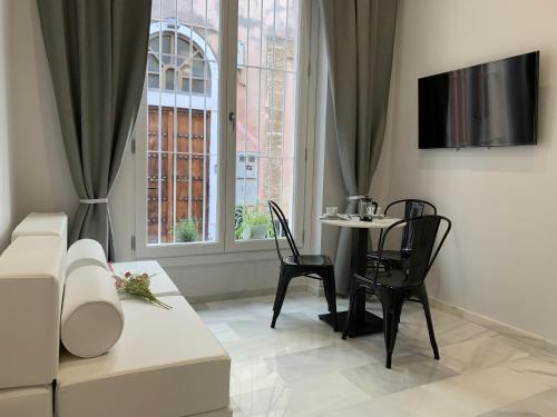 San Lorenzo Apartamentos y Suites