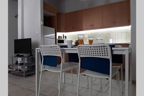 Кухня или мини-кухня в Art apartment
