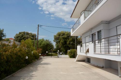 Gallery image of Gatos Village Studios & Apartments in Asprovalta