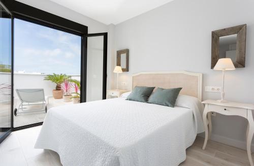 Posteľ alebo postele v izbe v ubytovaní Conil Luz de Mar