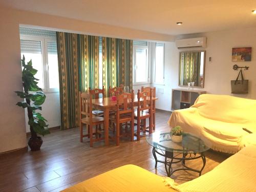 Apartamento Marix cerca Zapillo, Almería, Spain - Booking.com