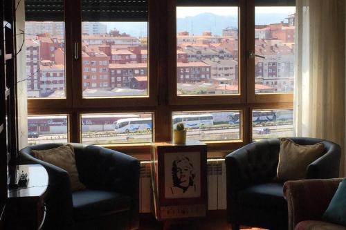 Galeriebild der Unterkunft APARTAMENTO 1ºLINEA PLAYA PONIENTE in Gijón