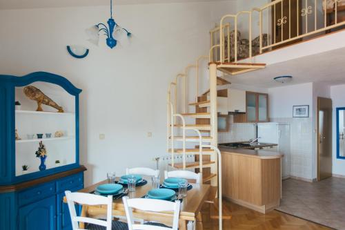 Hello Crikvenica Apartment tesisinde mutfak veya mini mutfak