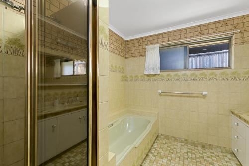 Ένα μπάνιο στο Kingfisher