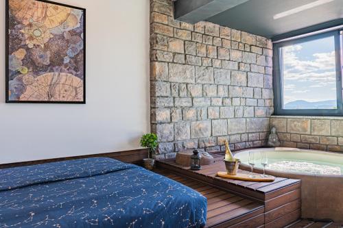 Posteľ alebo postele v izbe v ubytovaní Jacuzzi - Flexible SelfCheckIns 20 - Zagreb - Luxury - Garage - Smart - Brand New - Apartments Repinc