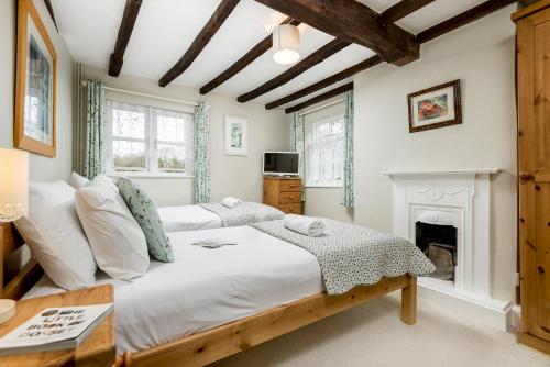 Gallery image of Beck Cottage, Wood Green, New Forest UK in Breamore