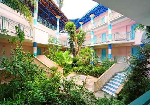 Κήπος έξω από το Villaggio Giardini D'Oriente
