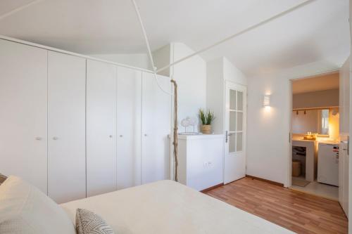 Acroyali Beach House