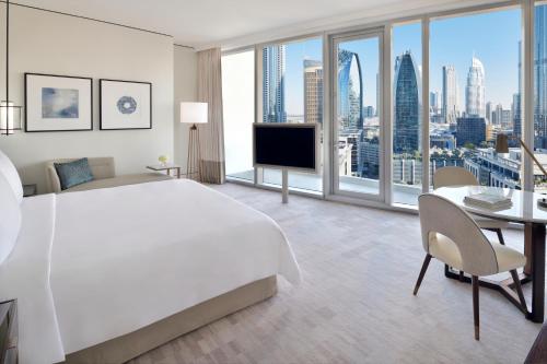 Postel nebo postele na pokoji v ubytování Address Sky View, Downtown Dubai
