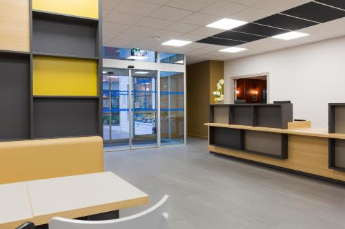 Vstupní hala nebo recepce v ubytování B&B HOTEL Rouen Centre
